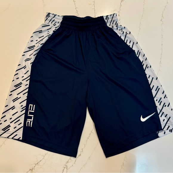 Nike Elite Men's Navy and White Shorts size medium 11in inseam - Picture 1 of 5